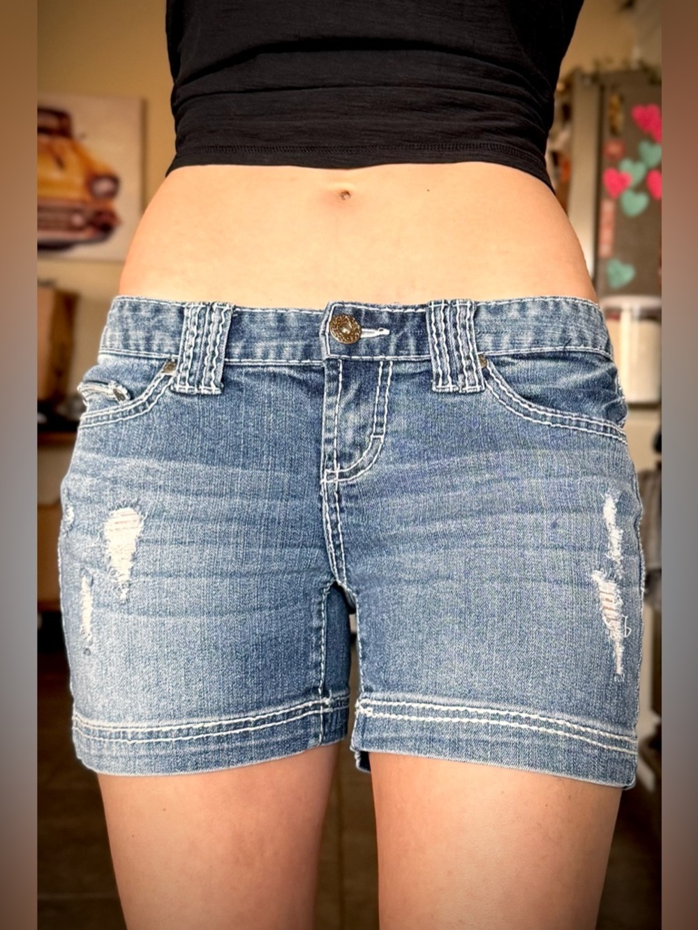 Denim Contrast Stitching Low Rise Shorts 26/27 Maurice’s